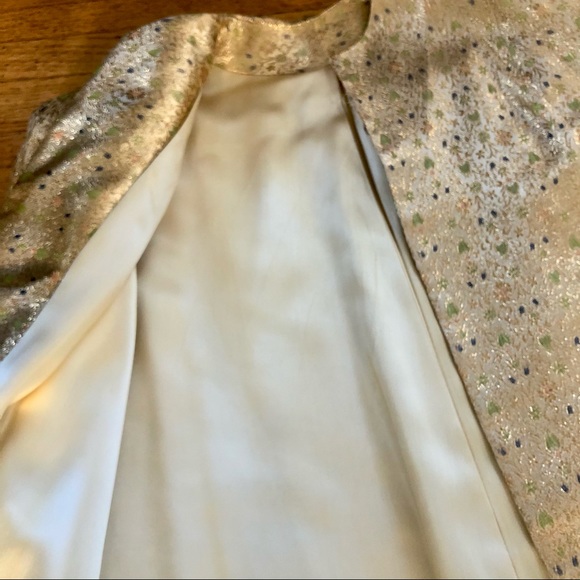 VINTAGE GOLD BROCADE SWING STYLE JACKET - Picture 5 of 10